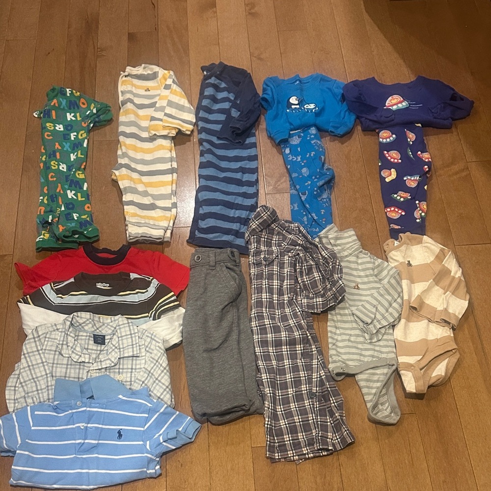 HUGE 15 piece Baby Gap boys lot! All 12-18 months!